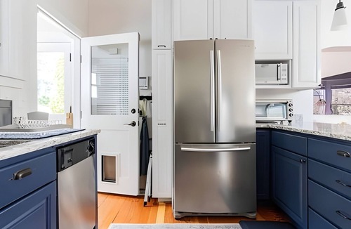 Seattle House | Greenlake Oasis: Stylish 3BR w/Patio + EV