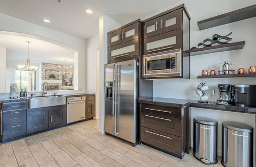 Talon Retreat House | Greyhawk - Pool - Chef's Kitchen - Golfer's Dream Location