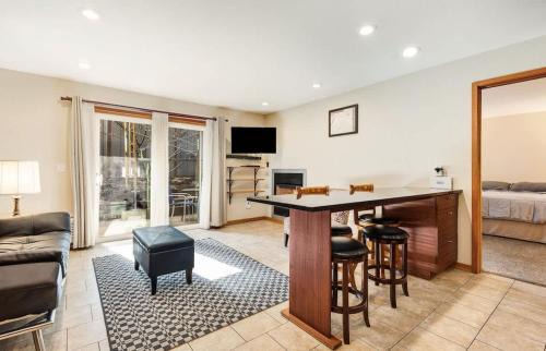 Bend House | Ground level Condo near Downtown Bend