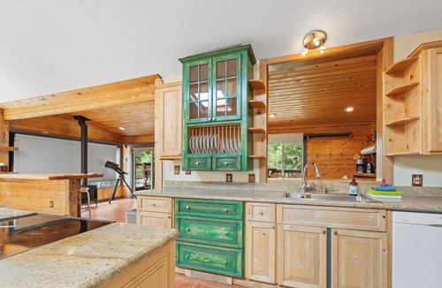 Belgrade House | Group friendly 5 acre retreat - Mountains, Ponds, 2 homes VIEWS