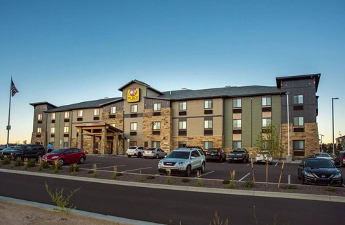 Idaho Falls House | Group Getaway – 3 Modern Rooms in the Heart of Idaho Falls