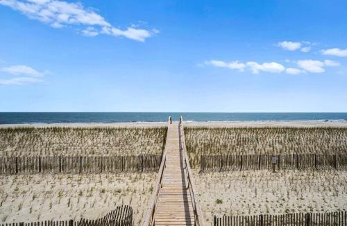 Audubon Place House | Gulf front home with private dune walk over internet & washer & dryer