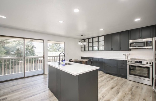 Quail Ridge Condo | #HabitueHome - The Wildrye - 3 bedroom 2 bathroom Foothills Condo