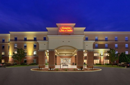 Flint Hotel | Hampton Inn and Suites Flint/Grand Blanc
