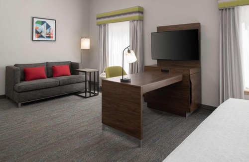 SeaTac Hotel | Hampton Inn and Suites Seattle - Airport/28th Avenue