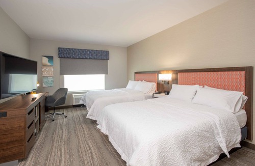 Walton Hotel | Hampton Inn by Hilton Richwood Cincinnati South