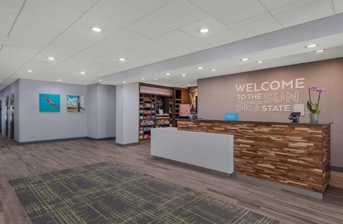 Williams Hotel | Hampton Inn By Hilton Williams