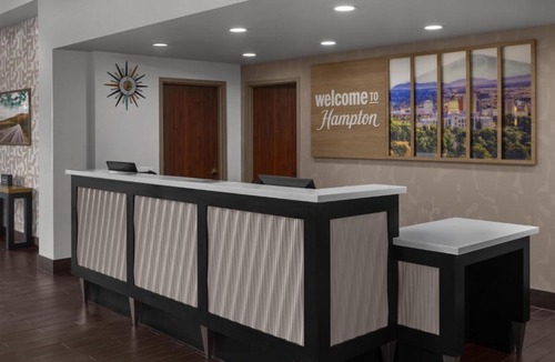 Rio Grande Hotel | Hampton Inn Salt Lake City Downtown