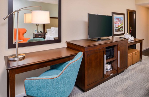 SeaTac Hotel | Hampton Inn Seattle-Airport