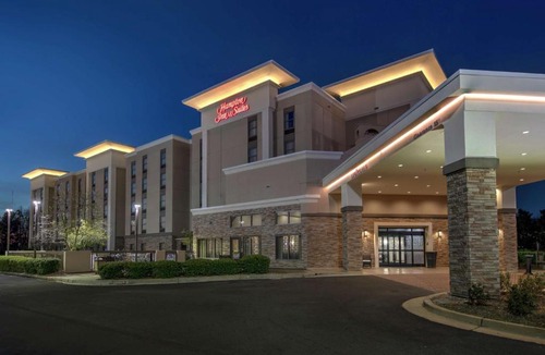 Wolfchase Hotel | Hampton Inn & Suites Memphis-Wolfchase Galleria