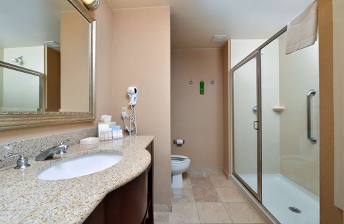 South End Hotel | Hampton Inn & Suites Tacoma