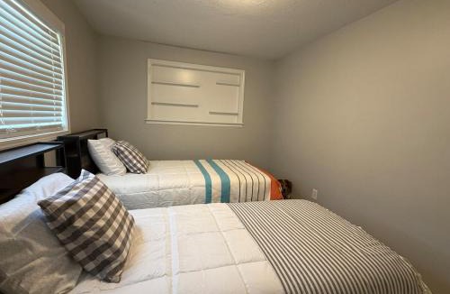 Southwest Ada County Alliance House | Happy Hazel Pet-Friendly, Fire Pit