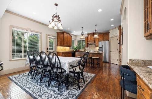 River Bottoms House | Happy Valley