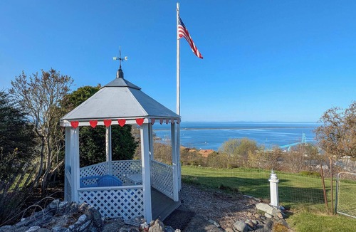 Port Angeles House | Harbor View, Gazebo, Indoor fireplace, Sleeps 6