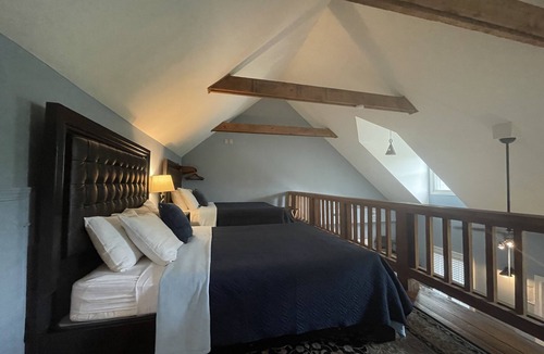 Put-in-Bay House | Harbour Square Suites