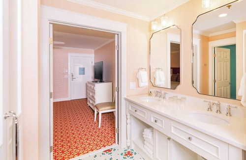 Mackinac Island Bed & Breakfast | Harbour View Inn