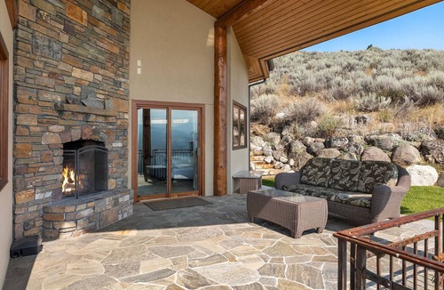 Republic House | Hardrock Ranch - Gorgeous Lake & Mountain Views