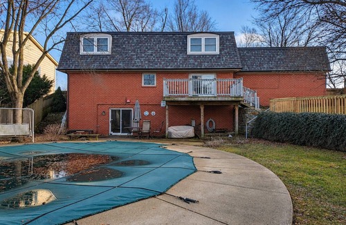 Muncie House | Harmony Hideaway, 5 min to BSU, Summer Pool, Games