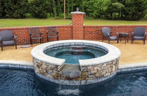 Tougaloo House | Harris Estates is a secluded, peaceful property in Clinton School District.
