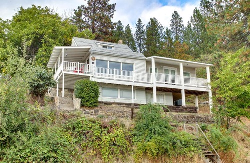 Harrison House | Harrison Getaway w/Deck & Lake Views!