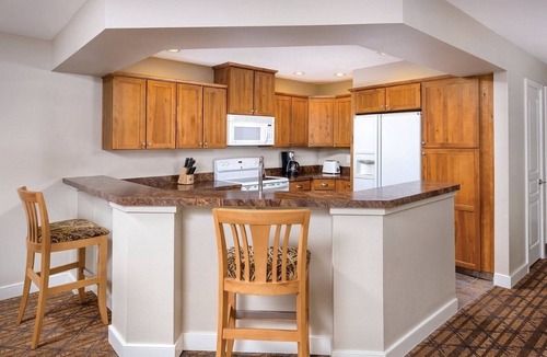 Coeur d'Alene Resort | Harrison Idaho | Friends Lake Retreat | Pool + Lake | 2BR