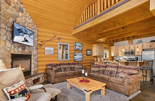 Cle Elum Cabin | Haven Lane Log Cabin - Rustic Cle Elum Getaway