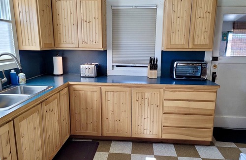 Winthrop House | Hazel's, on the Old Western Boardwalk in Down Winthrop, WA-5 Bedrooms Sleeps 10