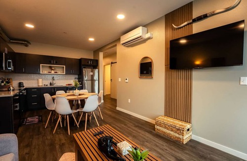 Downtown Spokane Apartment | Heart of Downtown City View Walkable to Hotspots