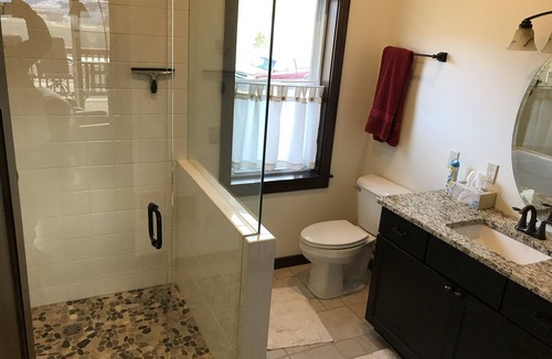 Emigrant House | Heart of Paradise Valley