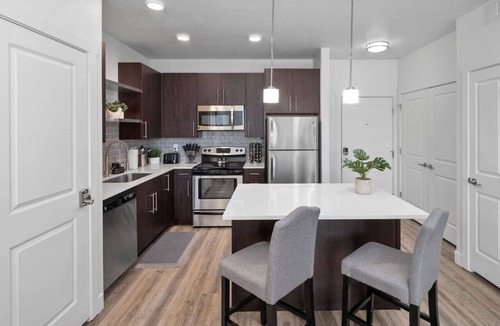 Sunset Heights Apartment | Heavenly Hideaway in Orem