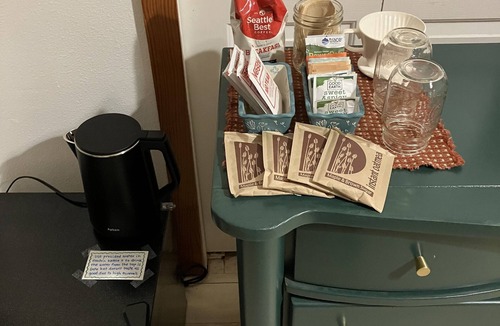 Collister Apartment | Help a Stay-At-Home-Mom Support Her Family! Dog Friendly!