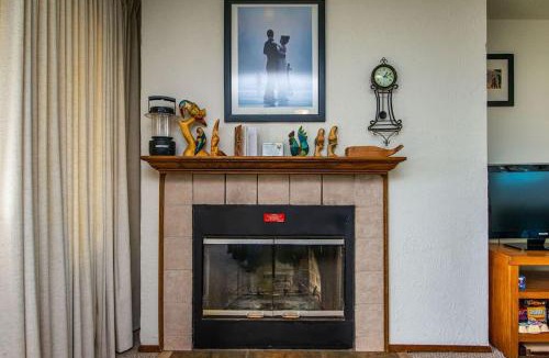 Moclips Apartment | Hi-Tide Resort Top Floor Dogs OK Unit 21