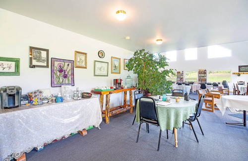 Oroville Cabin | Hideaway Cabin at Eden Valley Ranch