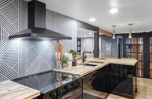 West Salem Apartment | ~Hideaway~ Cozy Basement: 1bed+Studio+Office-Salem
