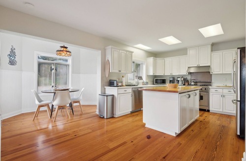 Greenbank House | High bank waterfront estate on Whidbey Island