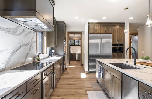 Sunriver House | High Desert Luxury Abounds, Oversized Hot Tub, Pool Table, Sauna, BBQ, Perfection Inside and Out
