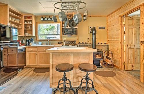 La Pine House | High Lakes Hideaway: La Pine Fishing Cabin!