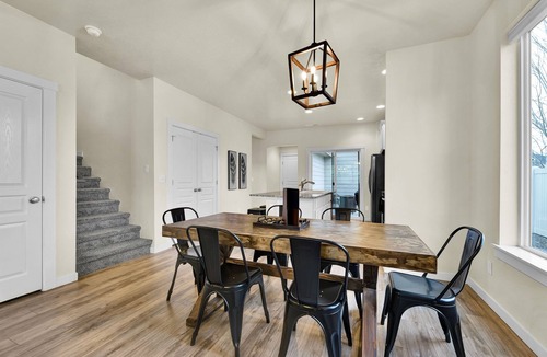 Meridian House | Highland Haven by Settler's Park