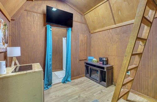Sontag Cabin | Hike & Fish! 5-Unit Wesson Escape w/Private Beach