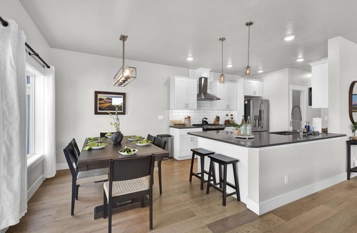 North End House | Hillside Harmony Luxury Comfort
