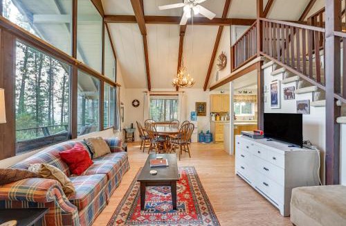 Garden Valley House | Hillside Hideaway: Warm & Cozy Terrace Lakes Cabin