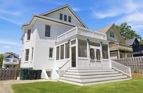 Hyde Park House | Hillside Hyde Park Home 4bdr