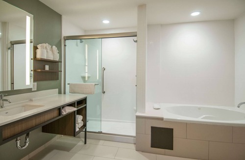 Clinton Hotel | Hilton Garden Inn Jackson/Clinton
