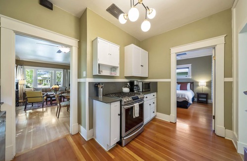 Old Bend House | Historic Craftsman Bungalow, Just Steps to Downtown ~HOT TUB!~