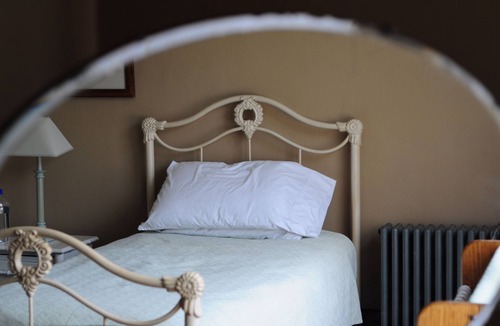 Coupeville House | Historic Farm Home for Gatherings.