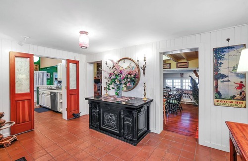 McCall Apartment | Historic lakefront home + cabin, hot tub,
