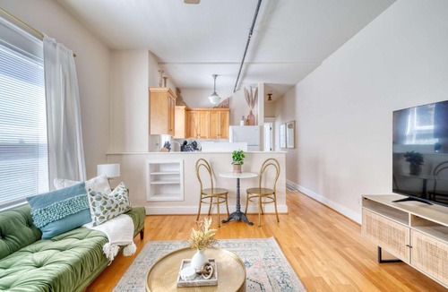 Mississippi District Apartment | Historic Mississippi - Live Music & Local Shops