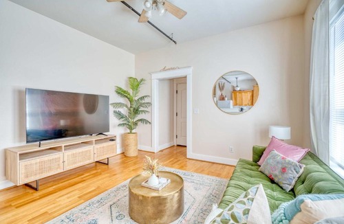 Mississippi District Apartment | Historic Mississippi - Live Music & Local Shops