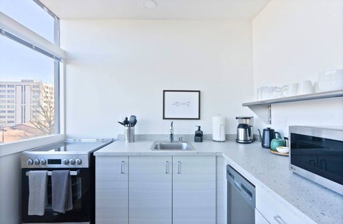 Cliff - Cannon Apartment | Historic Modern Apartment! Park Free w/DT Views!