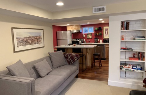 Irvington House | Historic Neighborhood Suite — Moda & Convention Center close